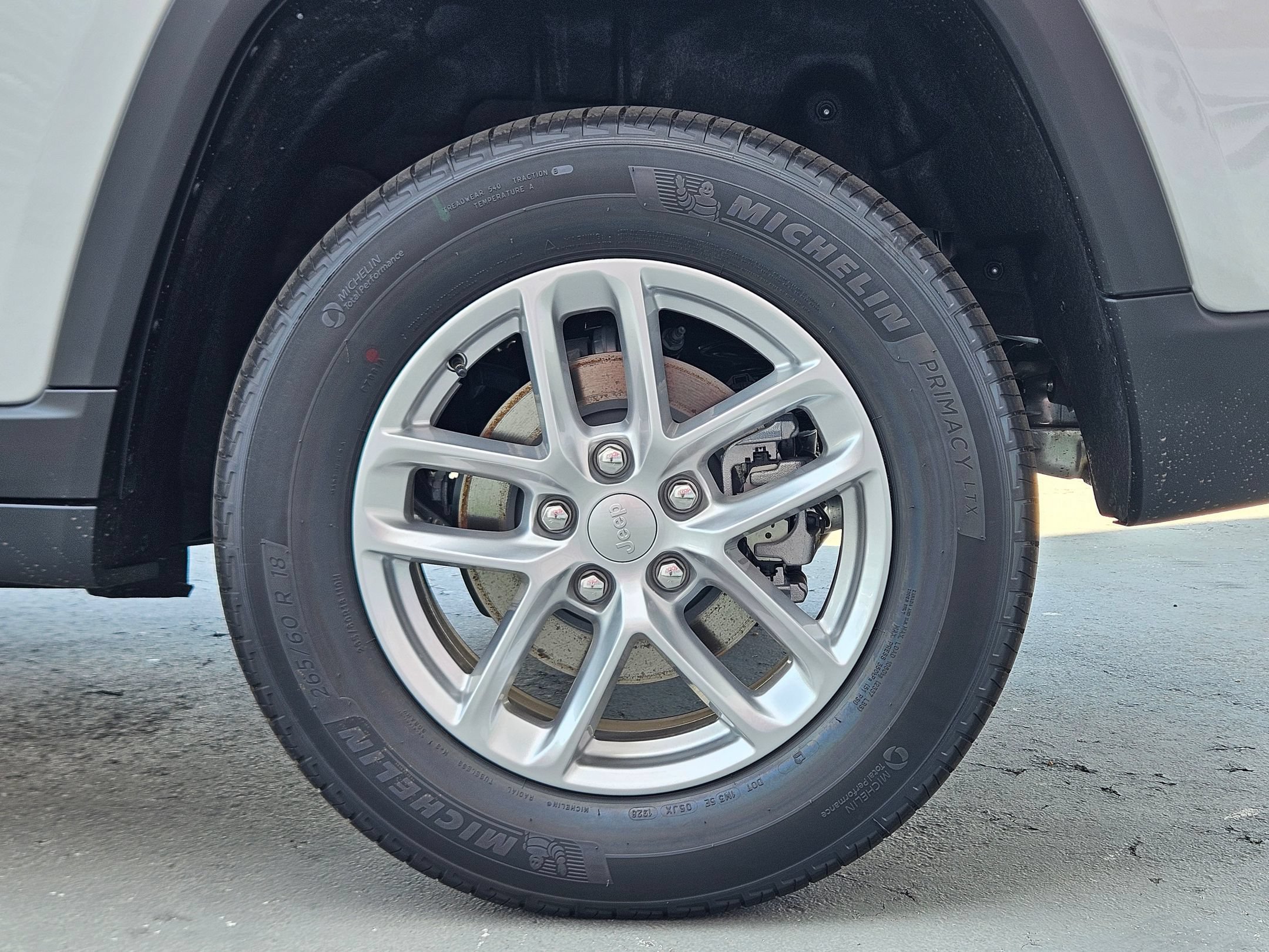 New 2026 Silver Zynith Jeep Laredo image 25