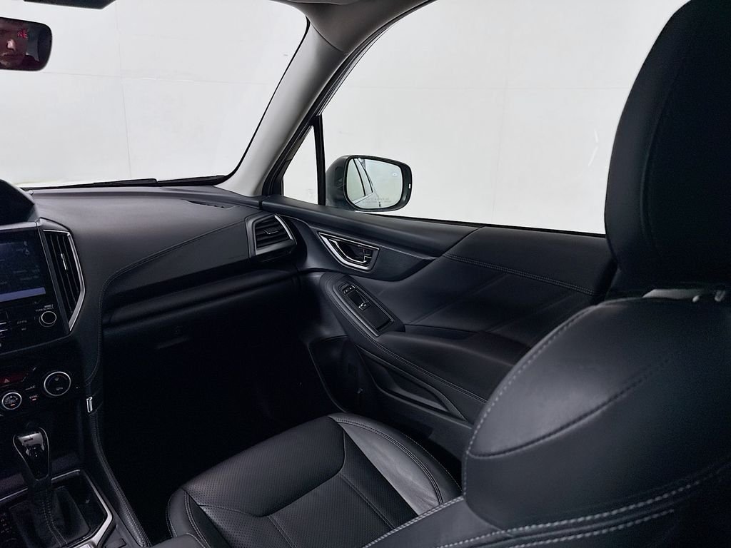 Used 2022 Magnetite Gray Metallic Subaru Touring image 23