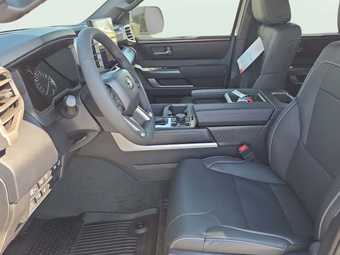 2026 Toyota Tundra SR5 - Photo 9