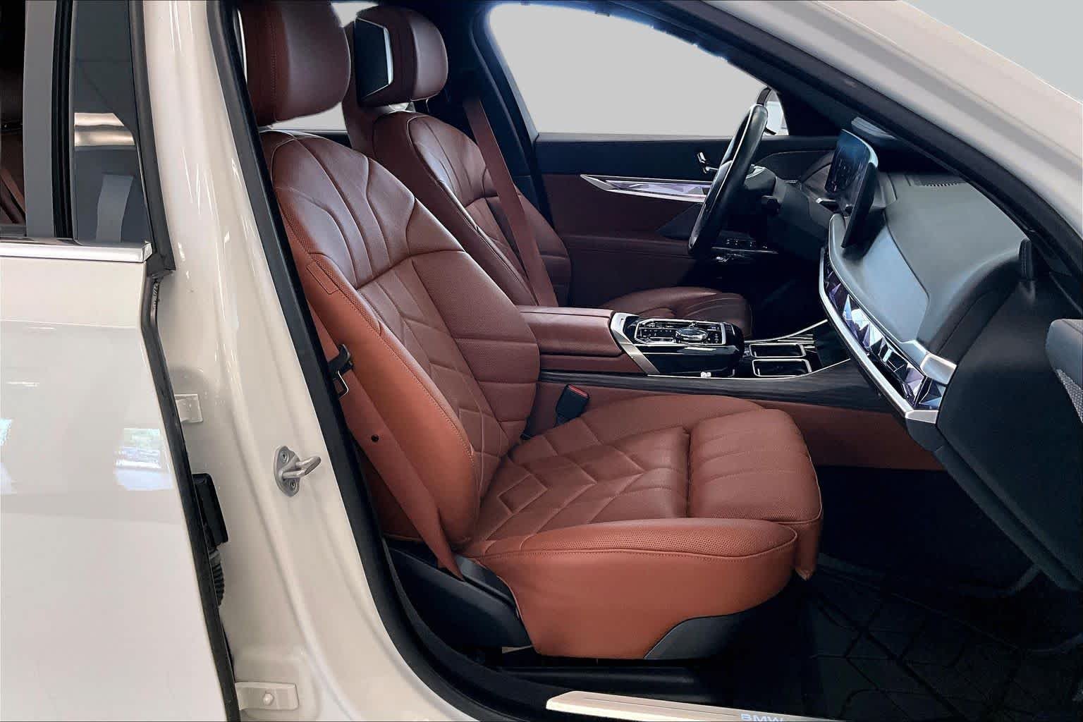 Pre-Owned 2024 BMW I7 XDrive60