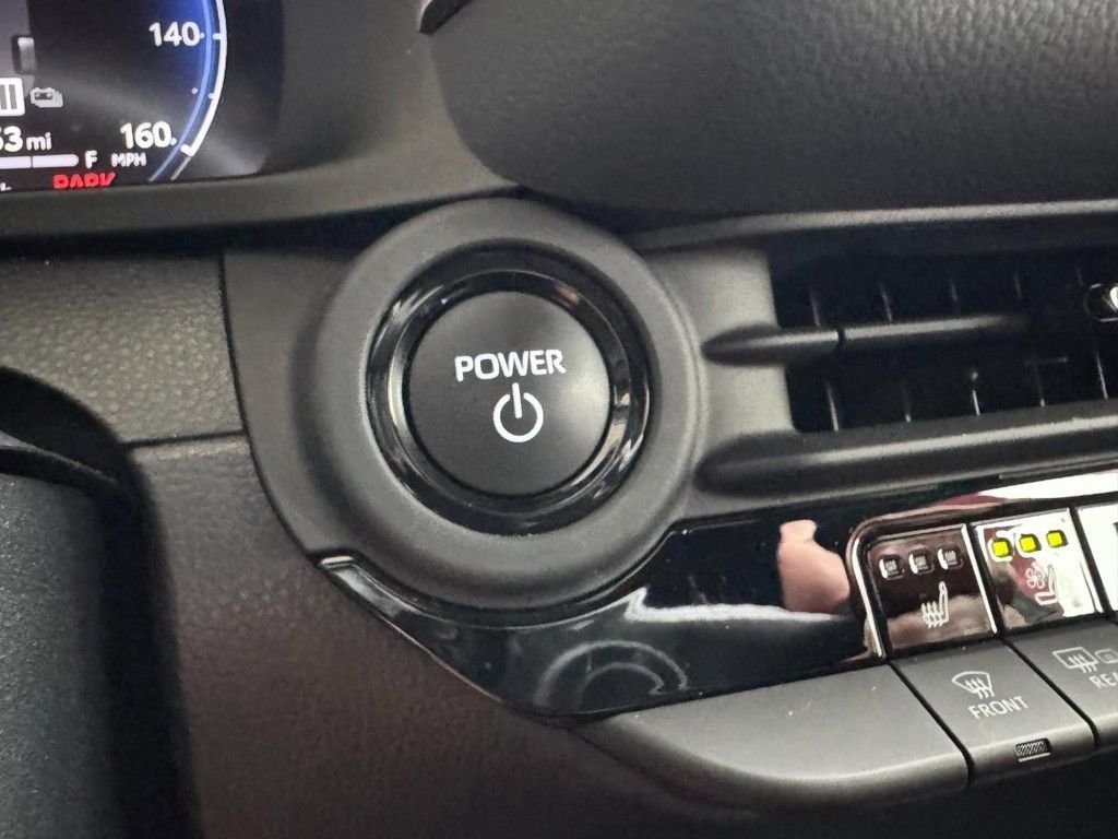 Used 2025 Red Toyota Platinum image 26