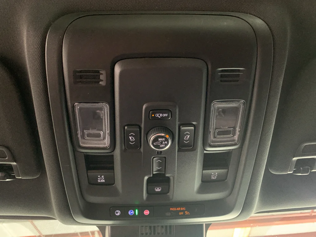 Used 2025 Sterling Gray Metallic Chevrolet High Country image 27
