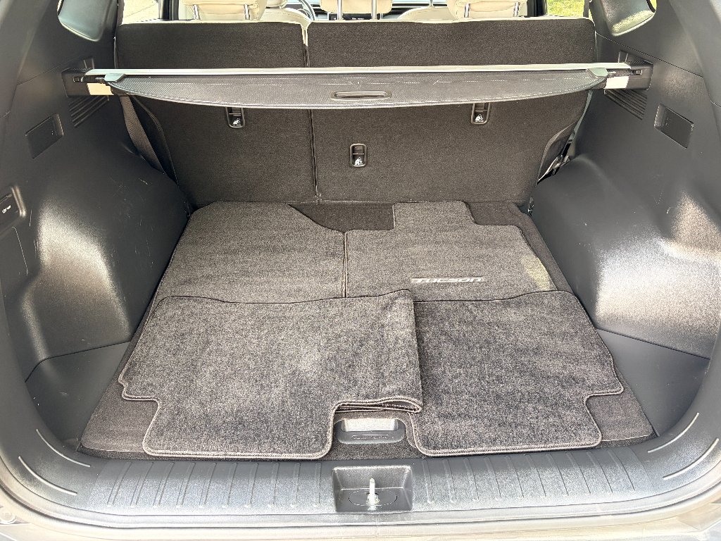 Certified Used 2024 Black Pearl Hyundai SEL image 25