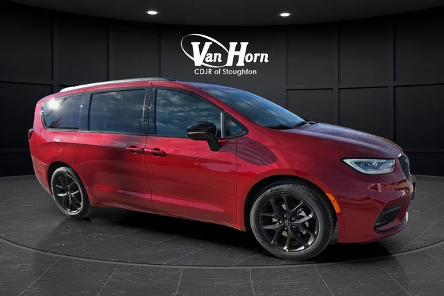 2026 Chrysler Pacifica Select's photo