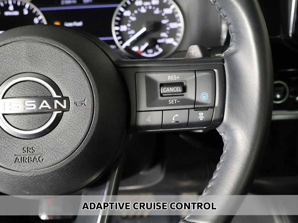 Used 2024 Blue Nissan SV image 3