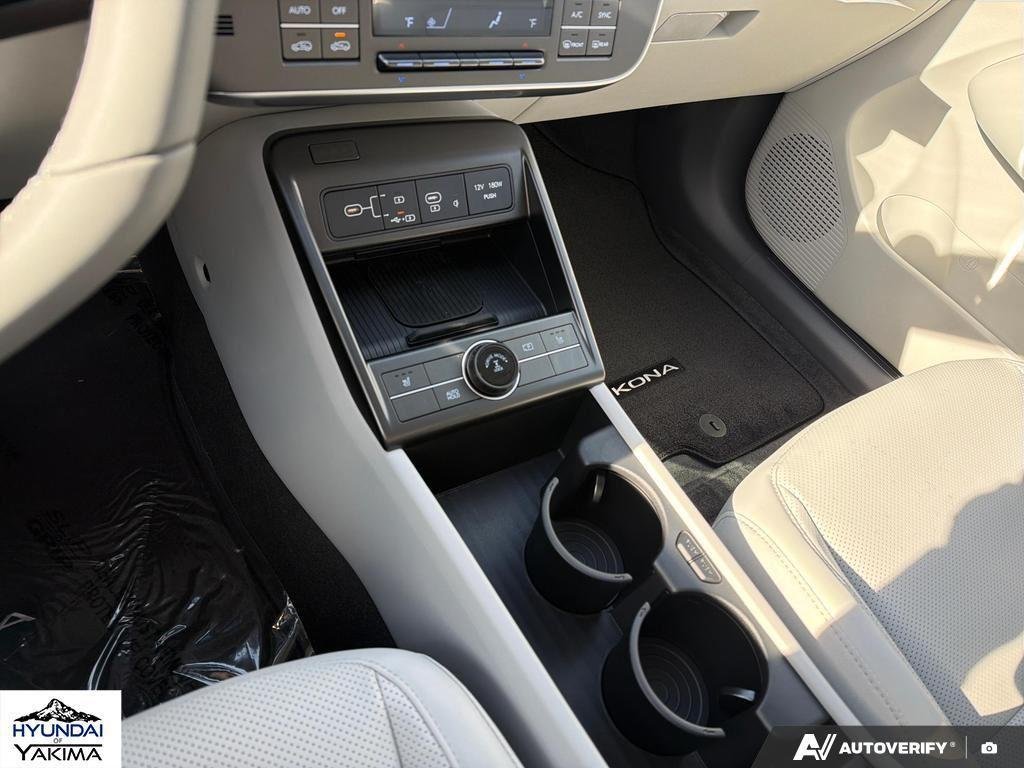 New 2026 Atlas White Hyundai SEL Premium AWD image 18