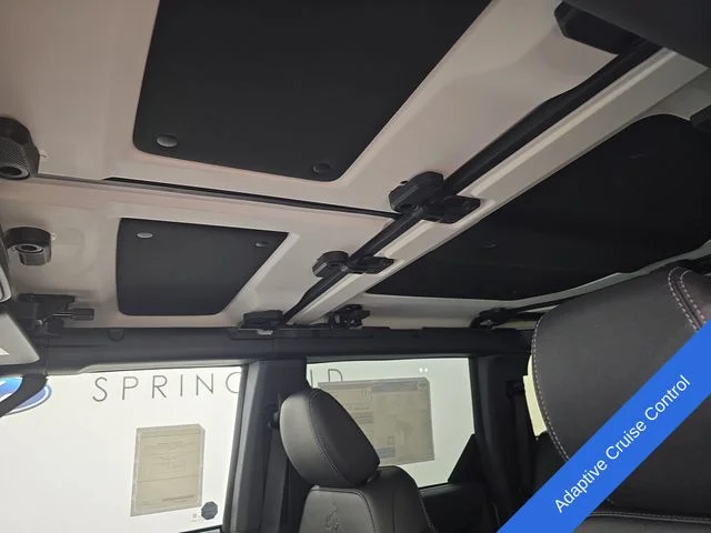 New 2026 Avalanche Gray Ford Badlands® image 23
