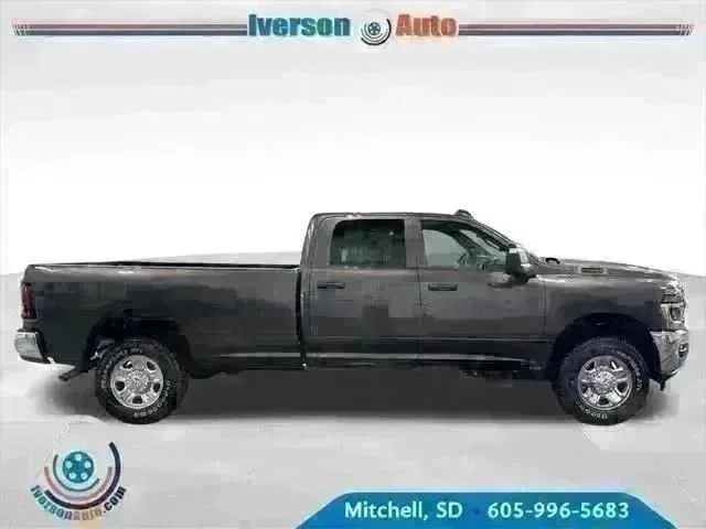 New 2026 Granite Crystal Metallic Clear-Coat Exterior Paint RAM TRADESMAN image 8