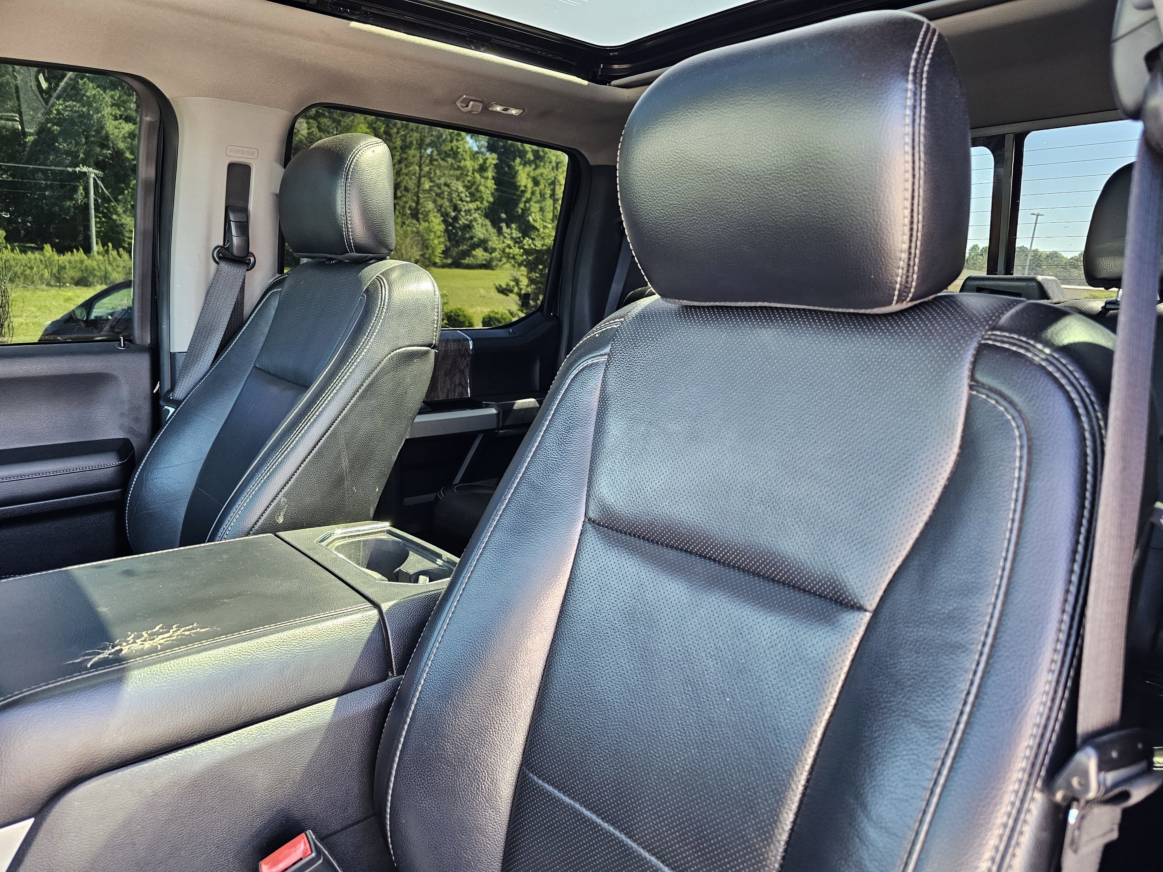 Used 2018 Shadow Black Ford LARIAT image 17