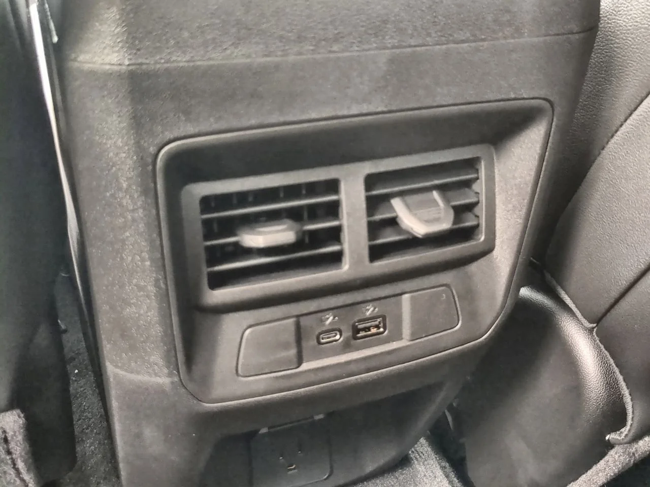 New 2026 Summit White GMC Elevation image 21