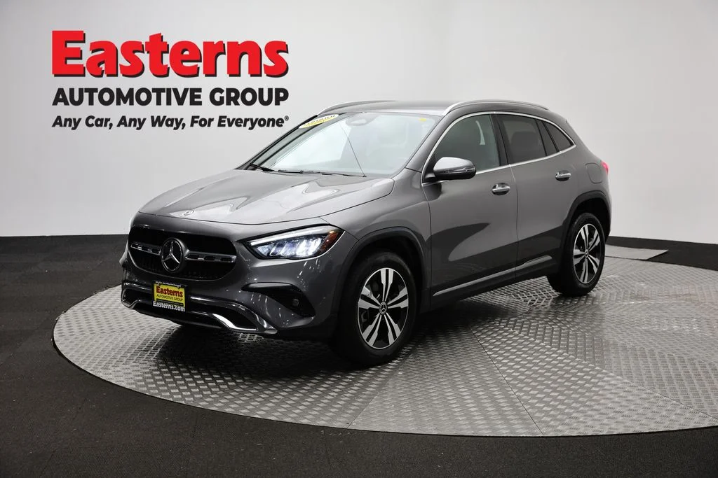 Used 2025 Gray Mercedes-Benz GLA 250 image 1