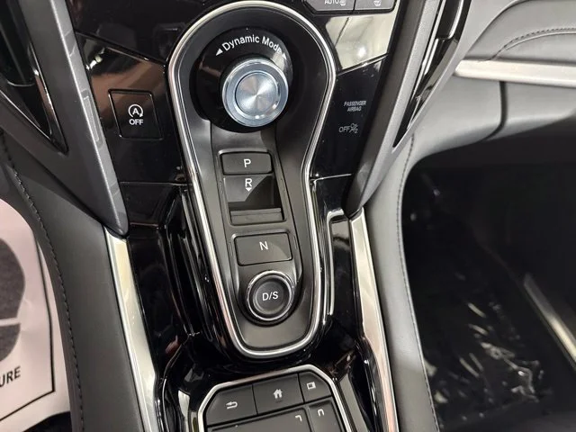 Used 2023  Acura Base image 22