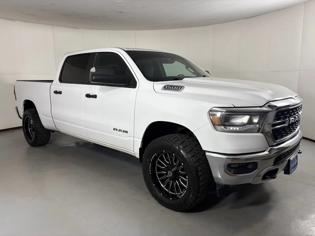 Used 2023 White Ram Big Horn/Lone Star image 2