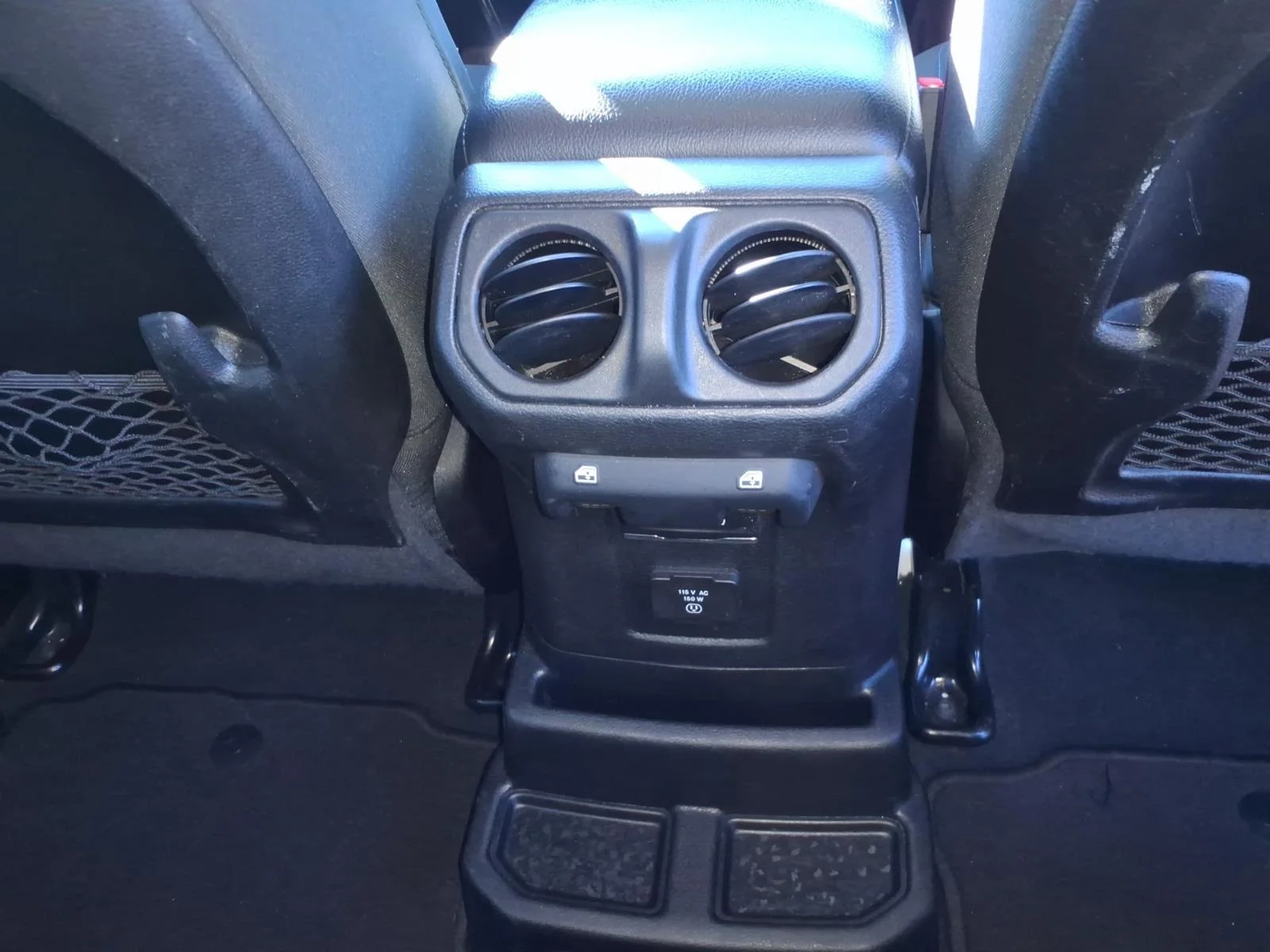 Used 2024 Bright White Clearcoat Jeep Rubicon image 21