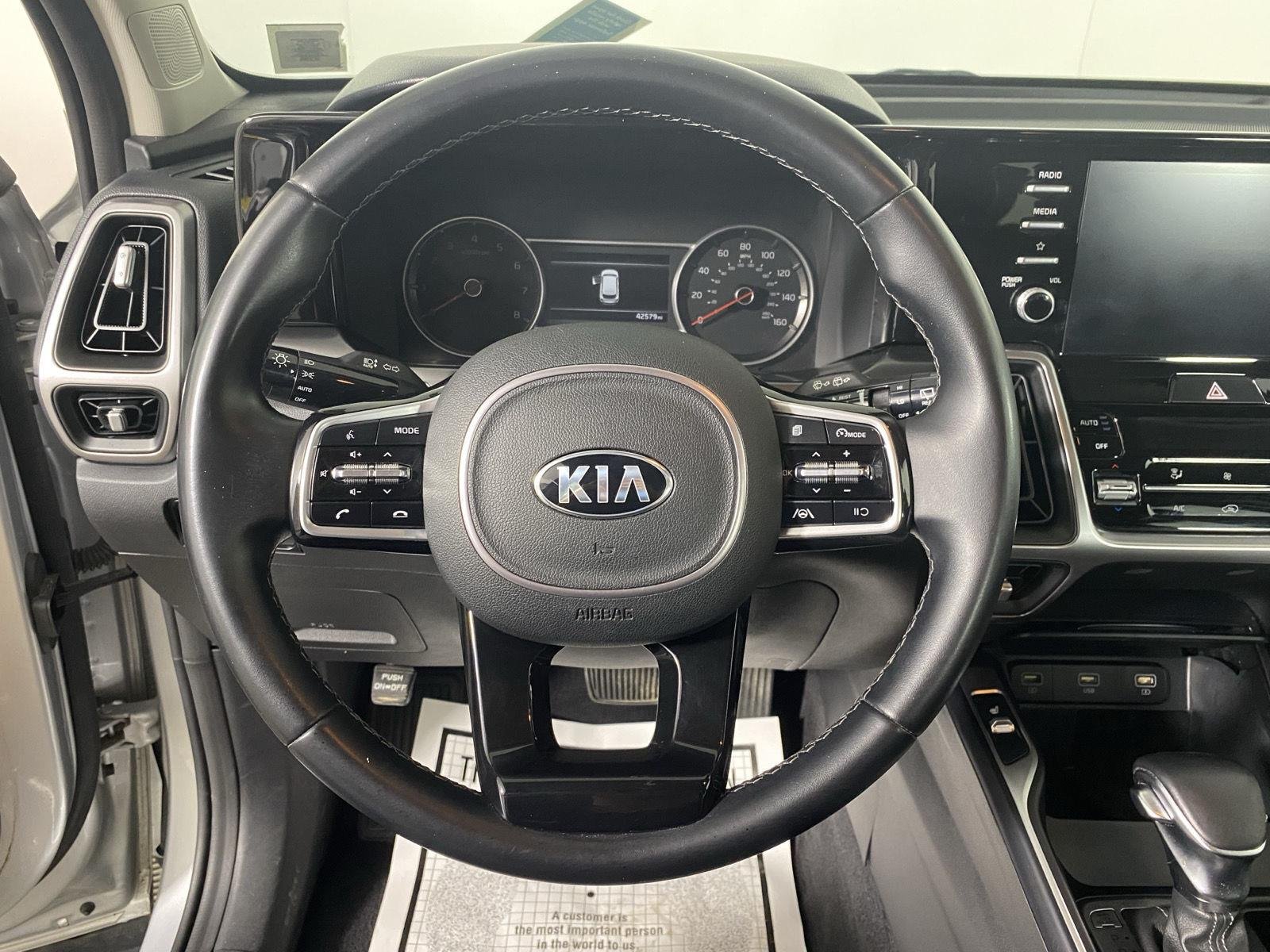 Used 2021 Sparkling Silver Kia S image 17