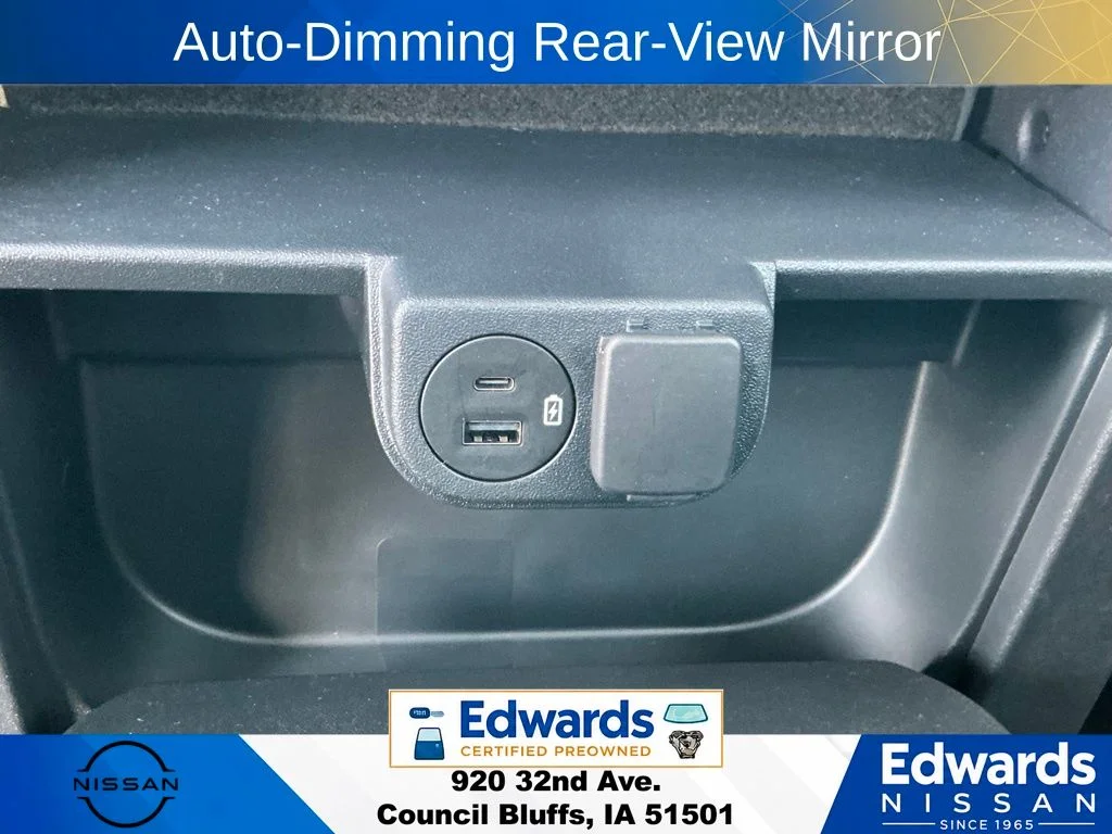Used 2022 White Ford XLT image 16