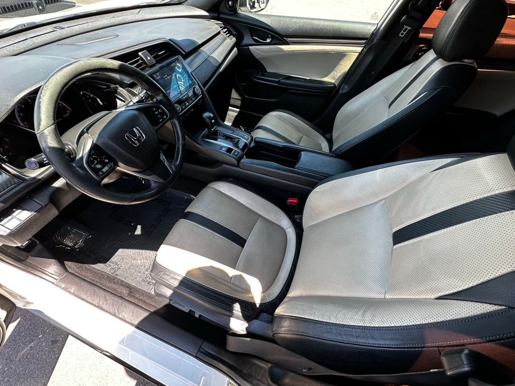 Used 2018  Honda Sport Touring image 18