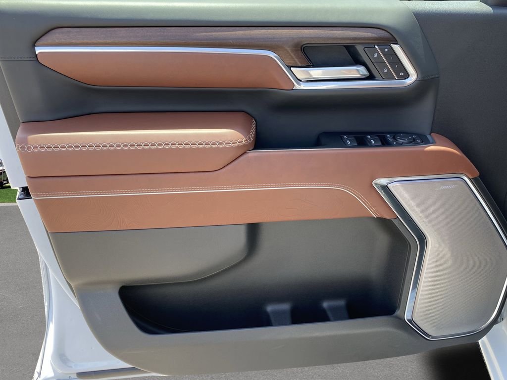 2025 GMC Sierra 2500HD Denali Ultimate - Photo 17