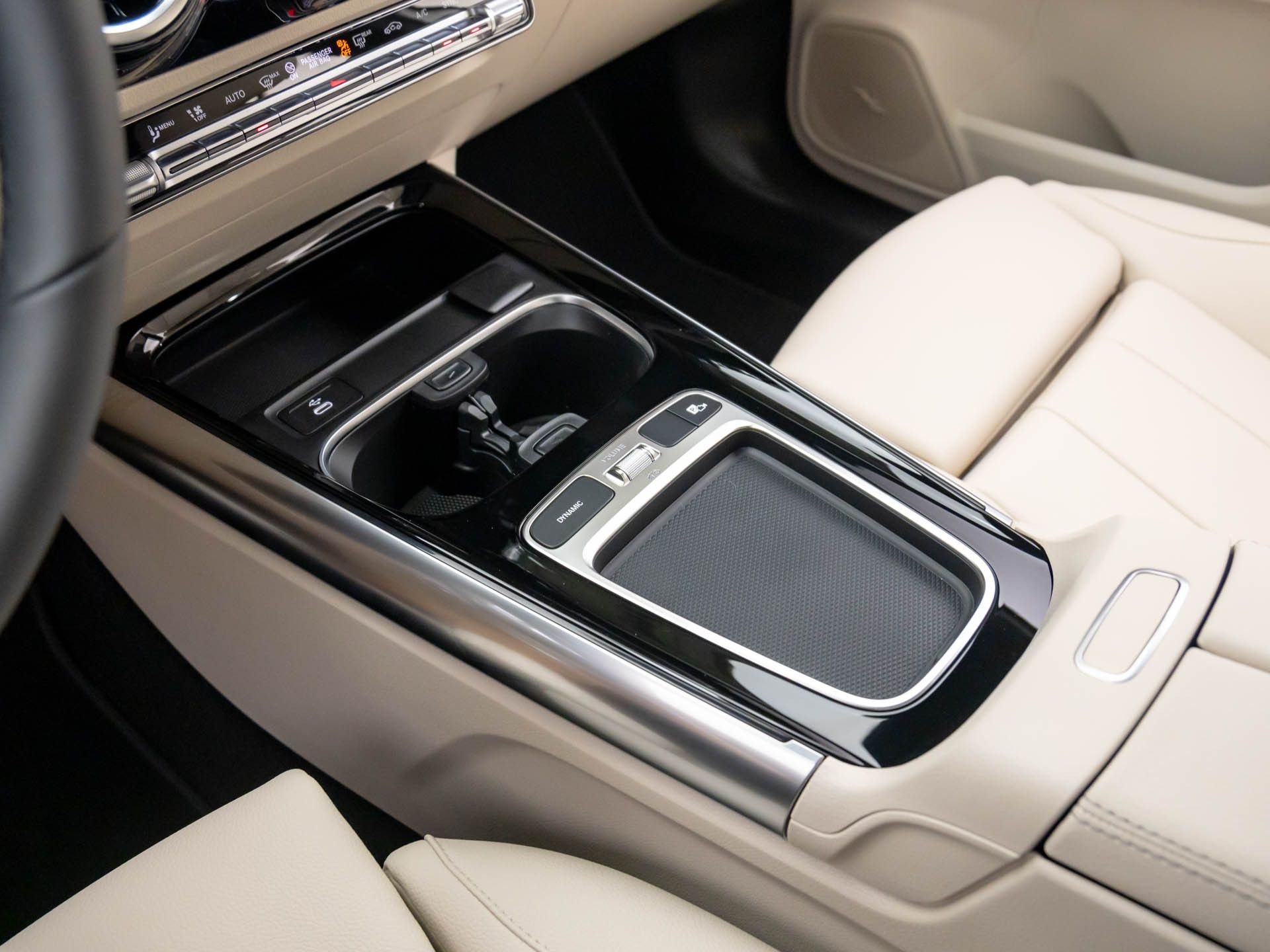 Certified Used 2026 White Mercedes-Benz GLA 250 image 11
