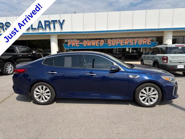 Used 2018 Blue Kia S image 2