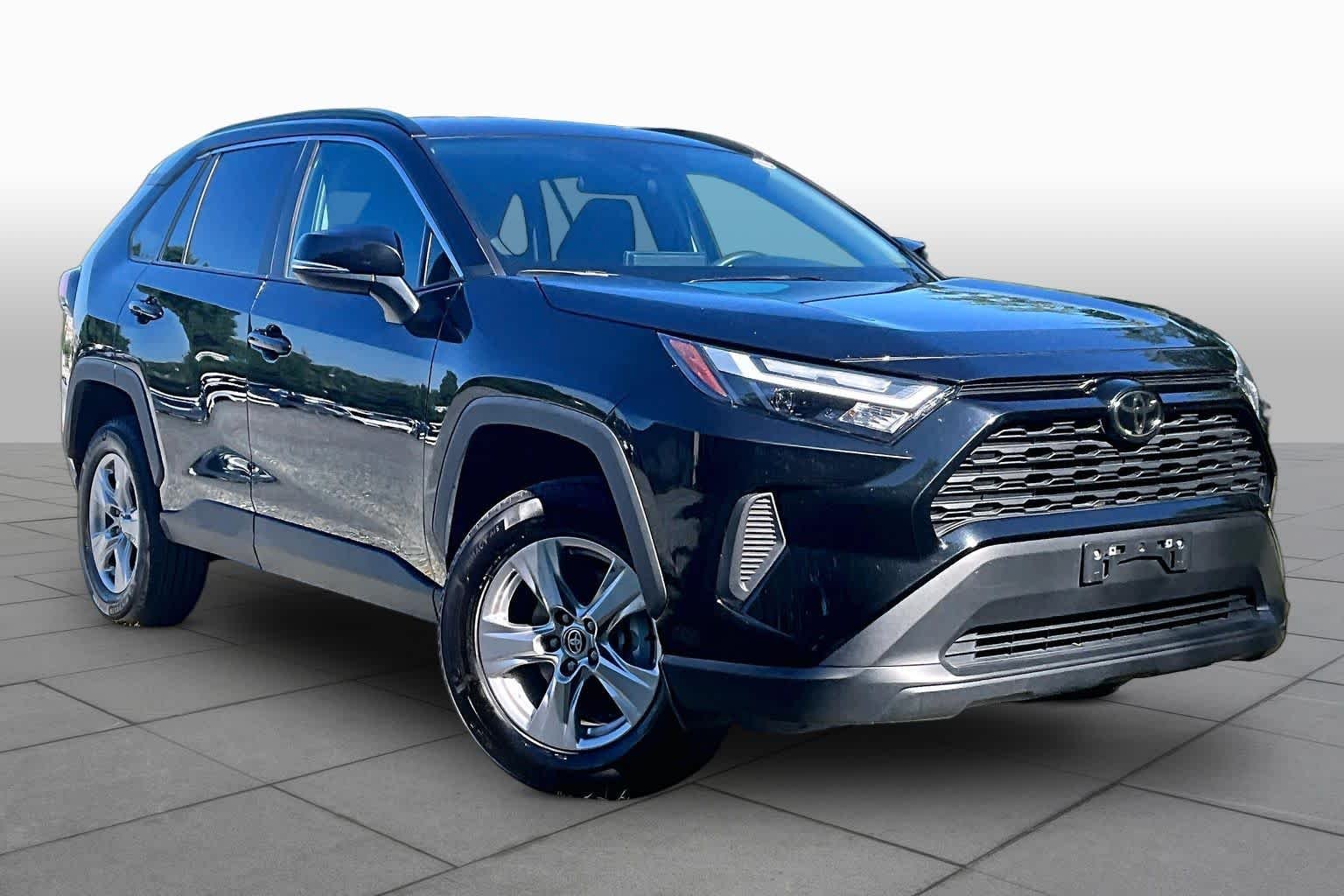 Used 2025 Midnight Black Metallic Toyota XLE image 3