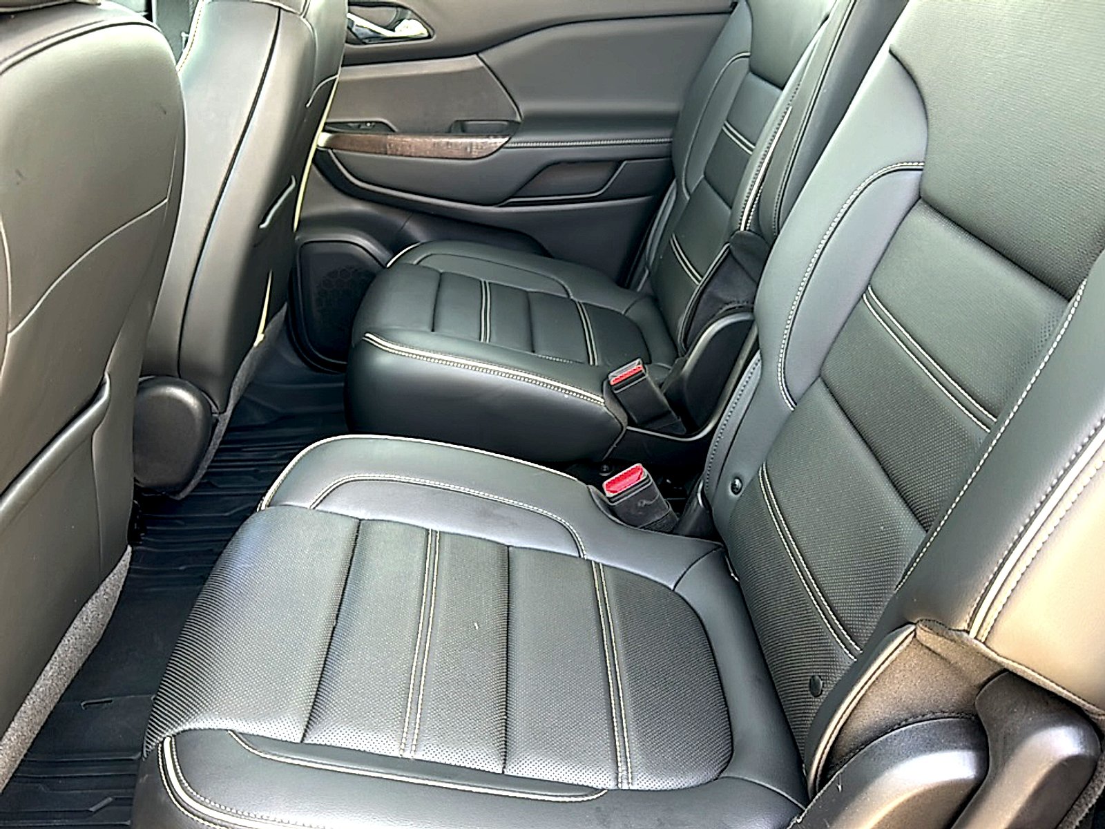 Used 2023 Ebony Twilight Metallic GMC Denali image 19