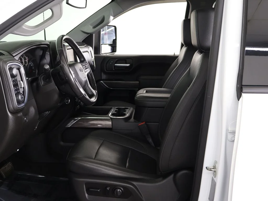 Used 2022 Summit White Chevrolet LTZ image 33
