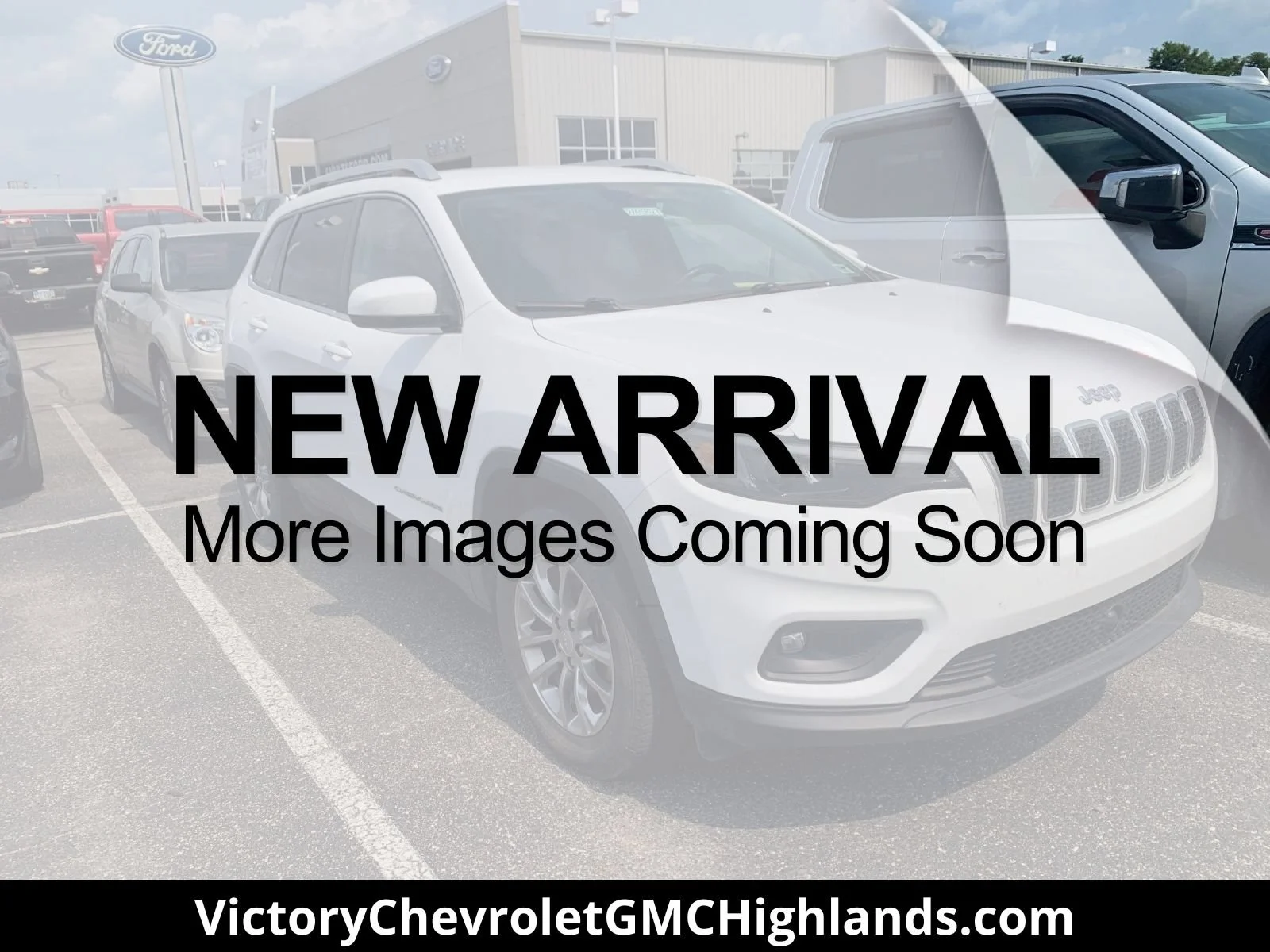 Used 2021 White Jeep Latitude Lux 4x4 image 1