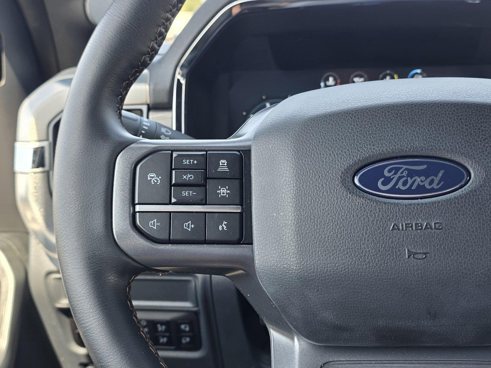 Used 2025 Carbonized Gray Ford LARIAT image 12