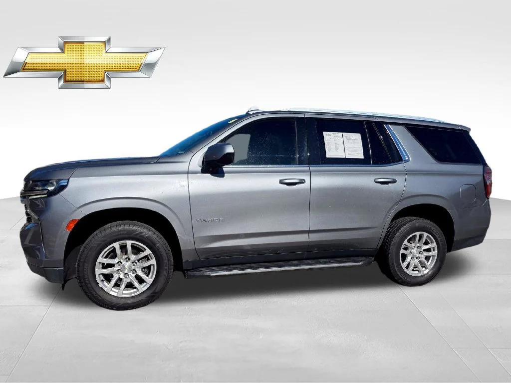 Used 2021 SATIN STEEL METALLIC Chevrolet LT image 3