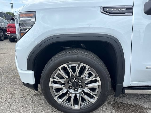 Used 2026 Glacier White Tricoat GMC Denali Ultimate image 10