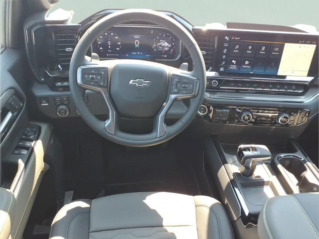 New 2026 Summit White Chevrolet ZR2 image 4
