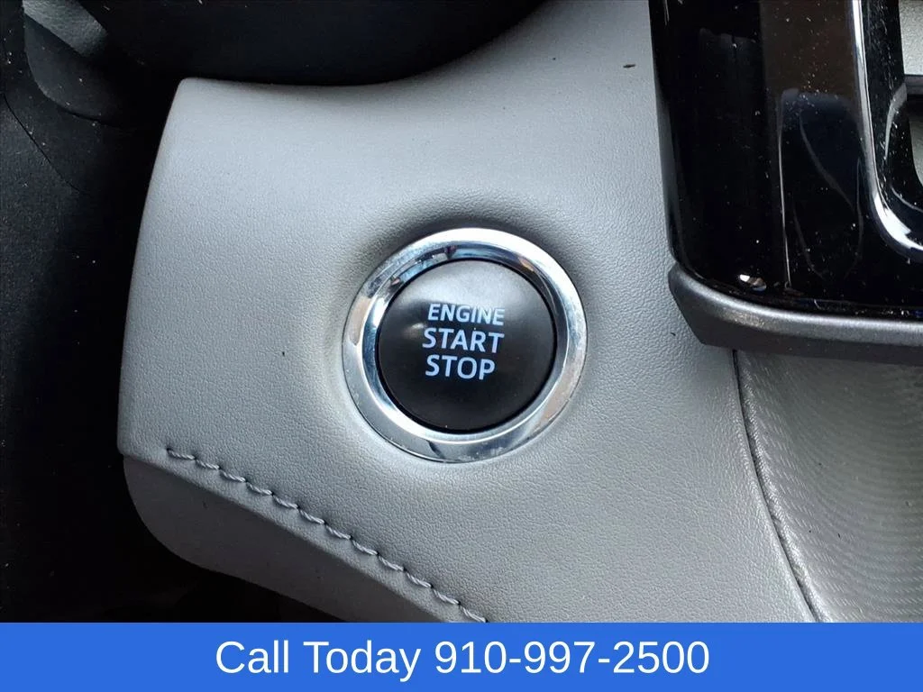 Used 2022 Black Toyota L image 16