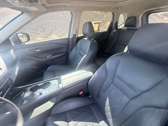 2025 Nissan Rogue Platinum - Photo 25
