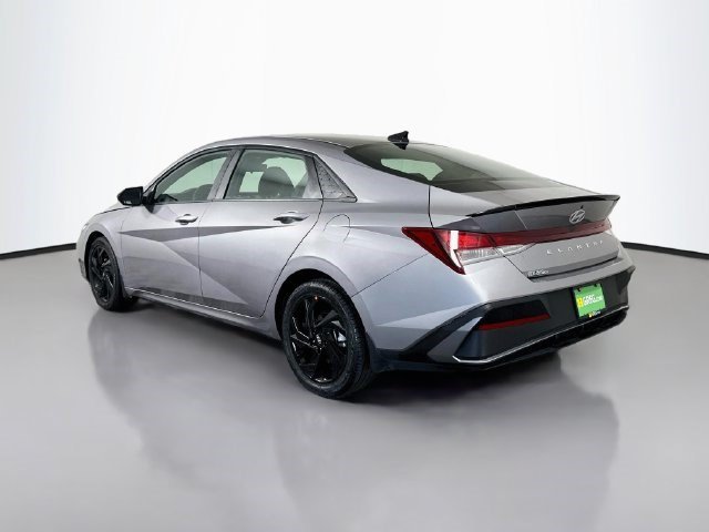 Used 2026 Fluid Metal Hyundai SEL Sport image 5
