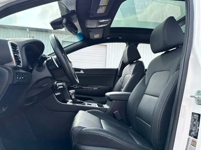 Certified Used 2022 White Kia Nightfall image 21