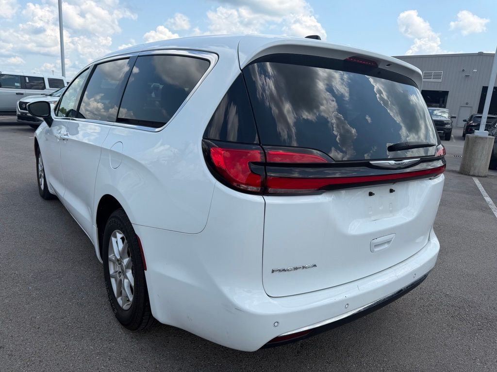 Used 2023 White Chrysler Touring L image 21