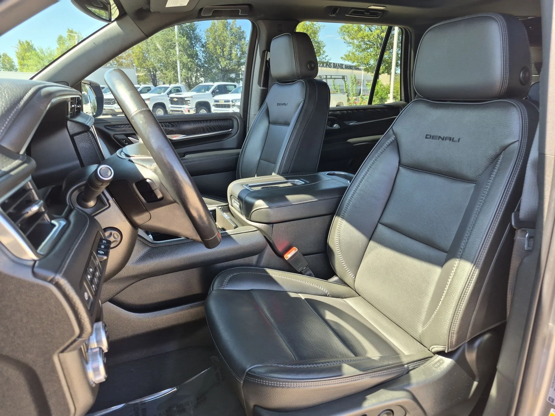 Used 2022 Satin Steel Metallic GMC Denali image 25