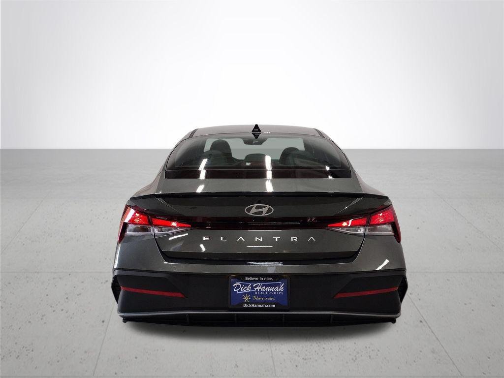 New 2026 Gray Hyundai SEL Sport image 11