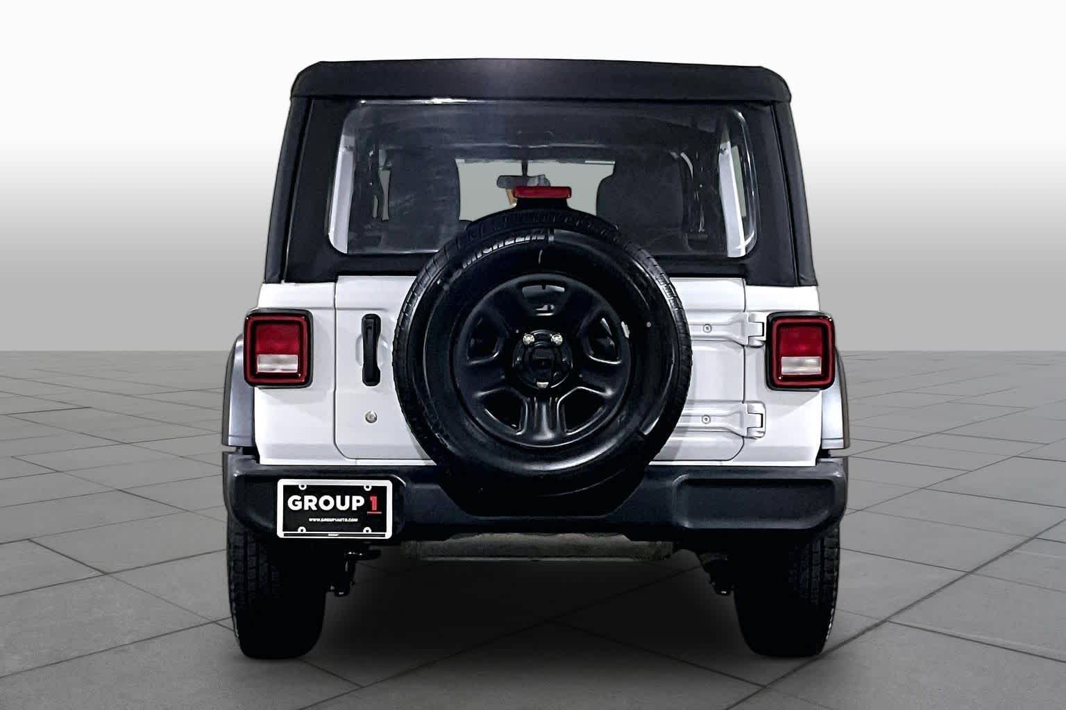 Used 2022 Bright White Clearcoat Jeep Unlimited Sport image 4