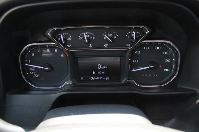 Used 2020 White GMC Elevation image 10