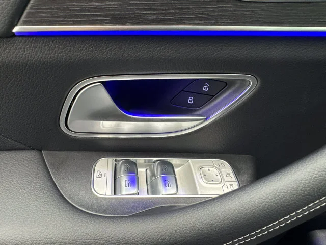 New 2026 MANUFAKTUR Alpine Gray Mercedes-Benz GLS 450 image 39