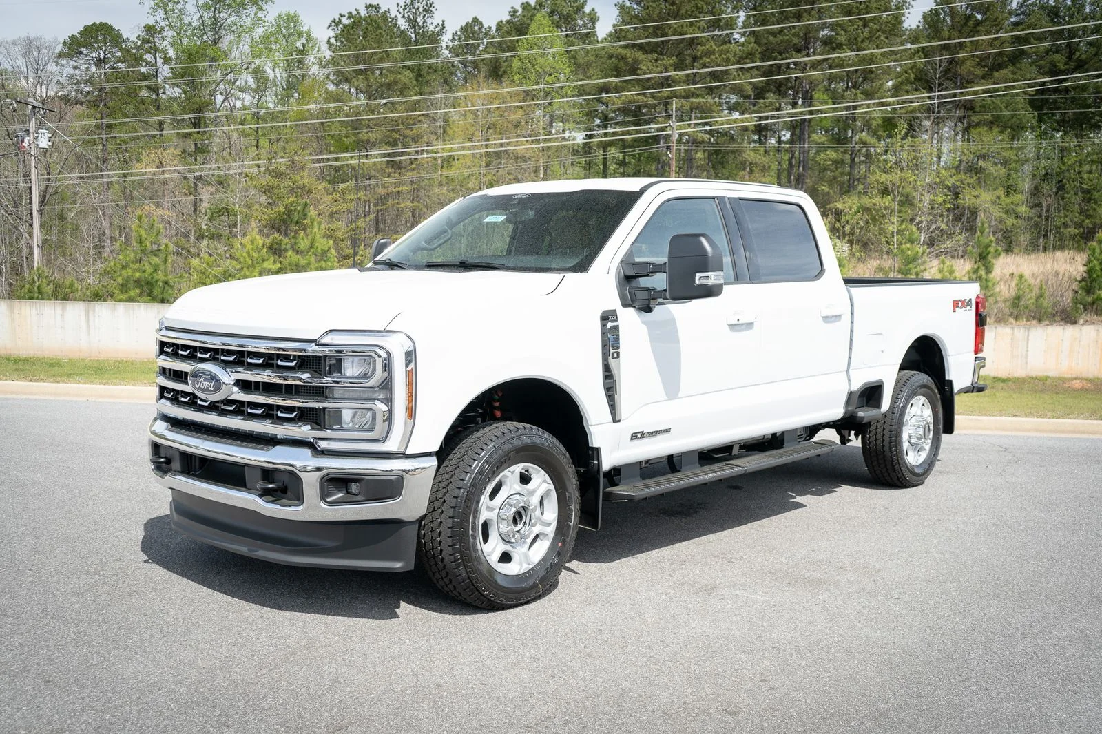 New 2026 Oxford White Ford F-350® XLT image 3
