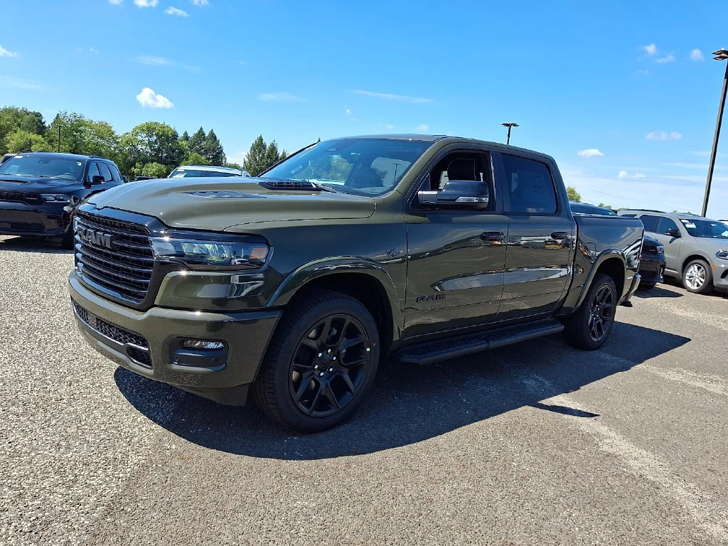 New 2027 Tank Exterior Paint RAM Laramie image 4
