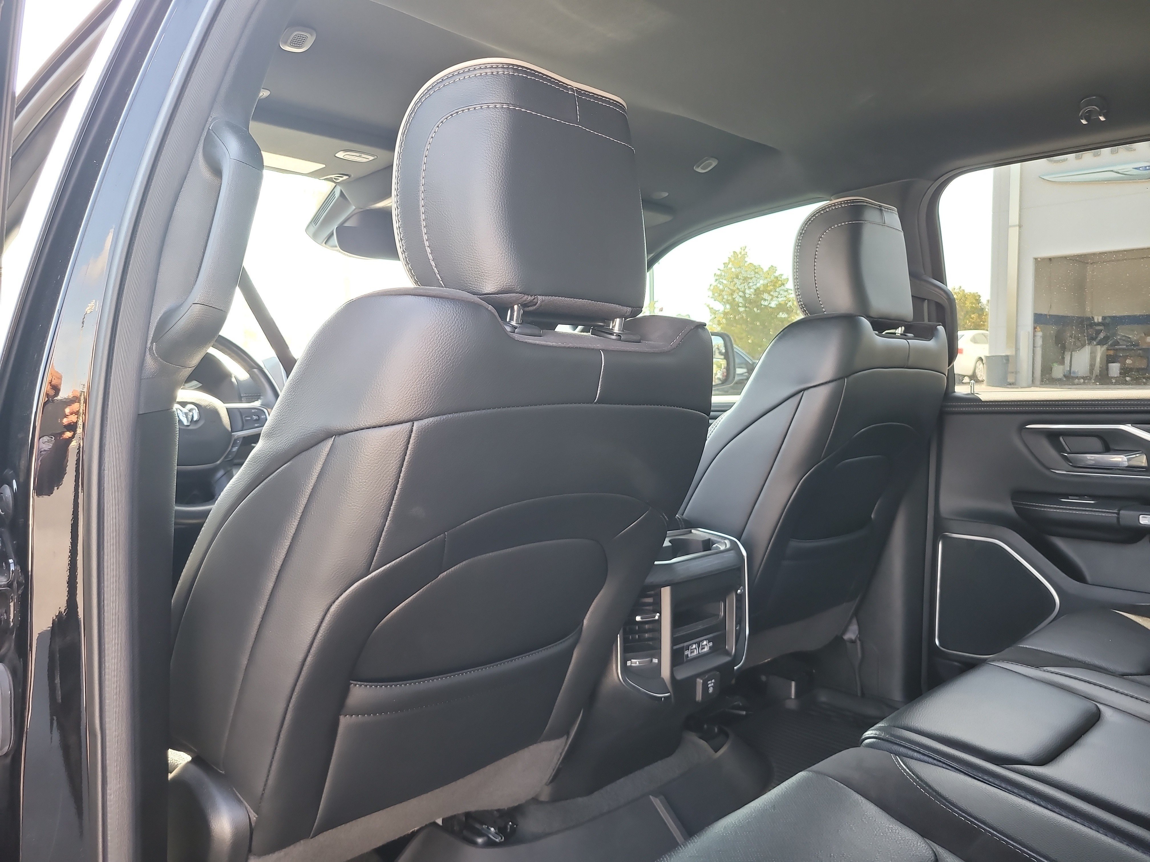 Used 2023 Diamond Black Crystal Pearlcoat Ram Laramie image 13