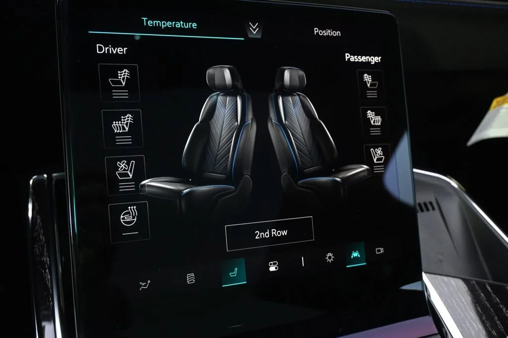 2025 Cadillac Escalade IQ Sport 1 - Photo 34