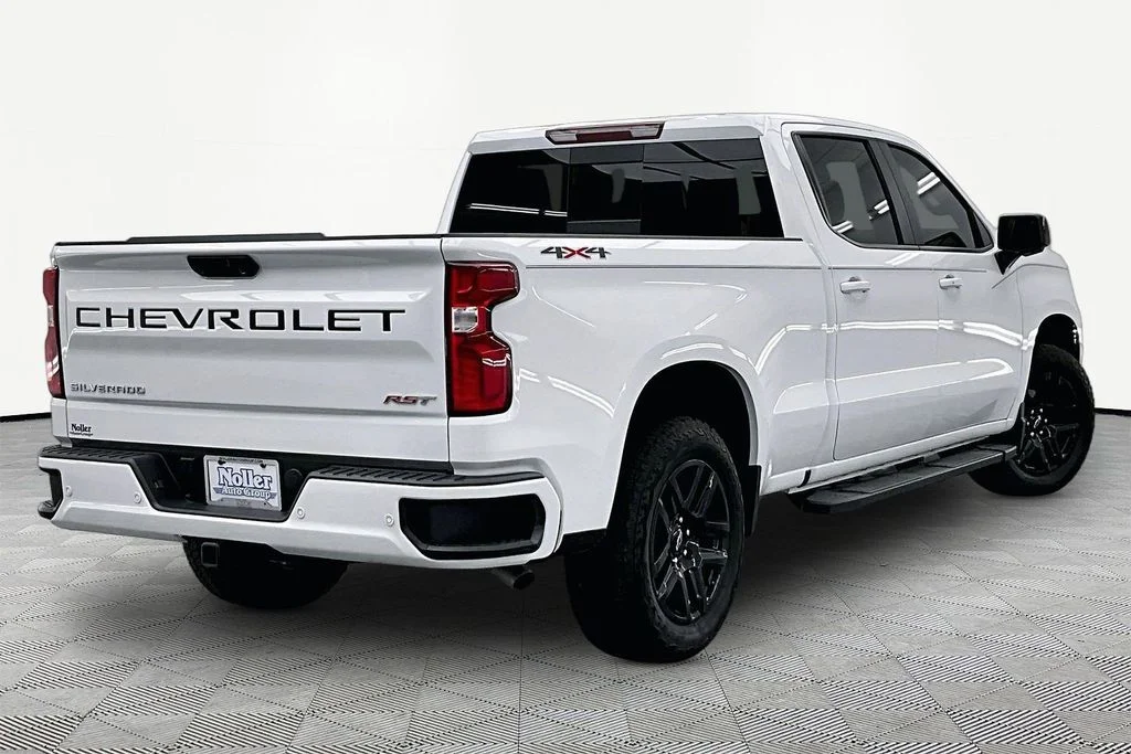 Certified 2025 Chevrolet Silverado 1500 RST with VIN 1GCUKEE8XSZ159923 for sale in Kansas City