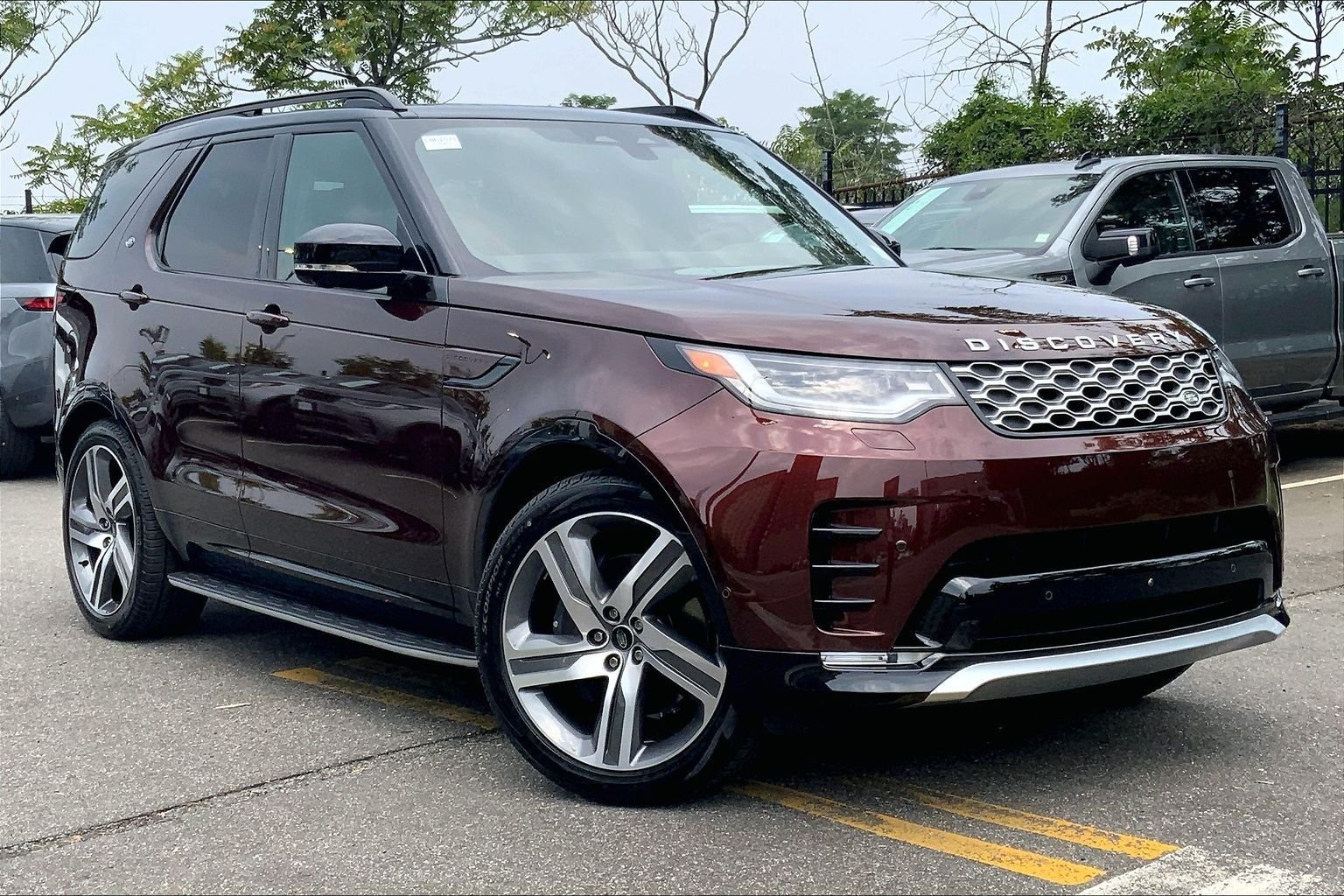 New 2026 Sedona Red Land Rover Gemini Edition image 2