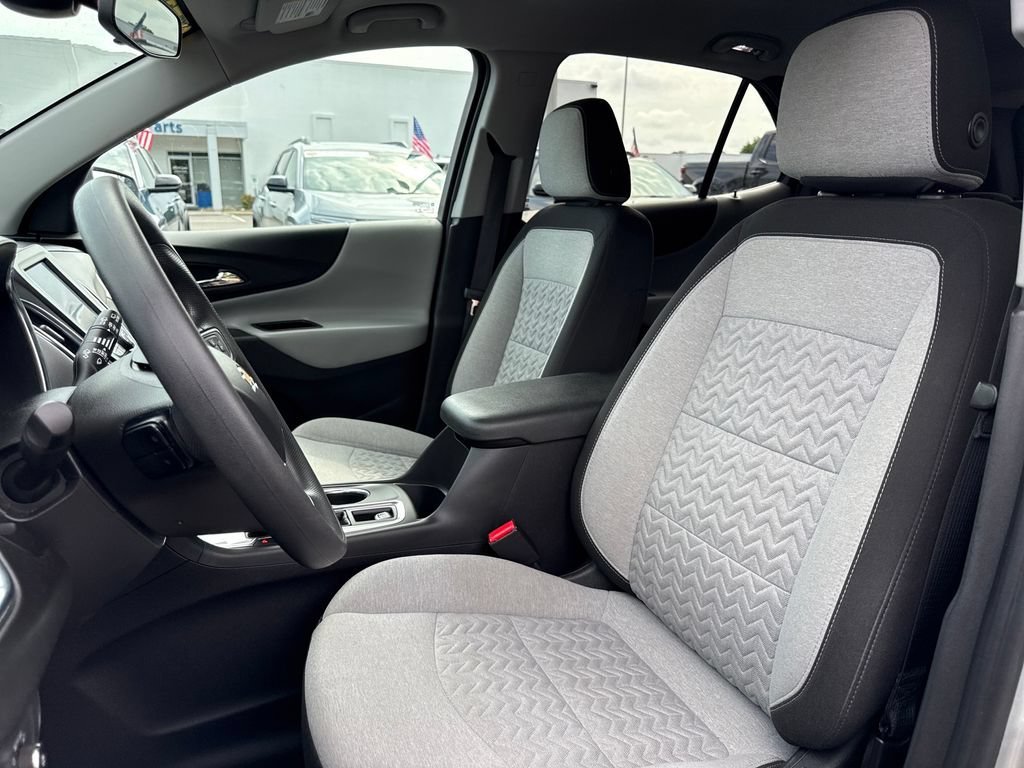 Used 2022 Silver Ice Metallic Chevrolet LT image 12