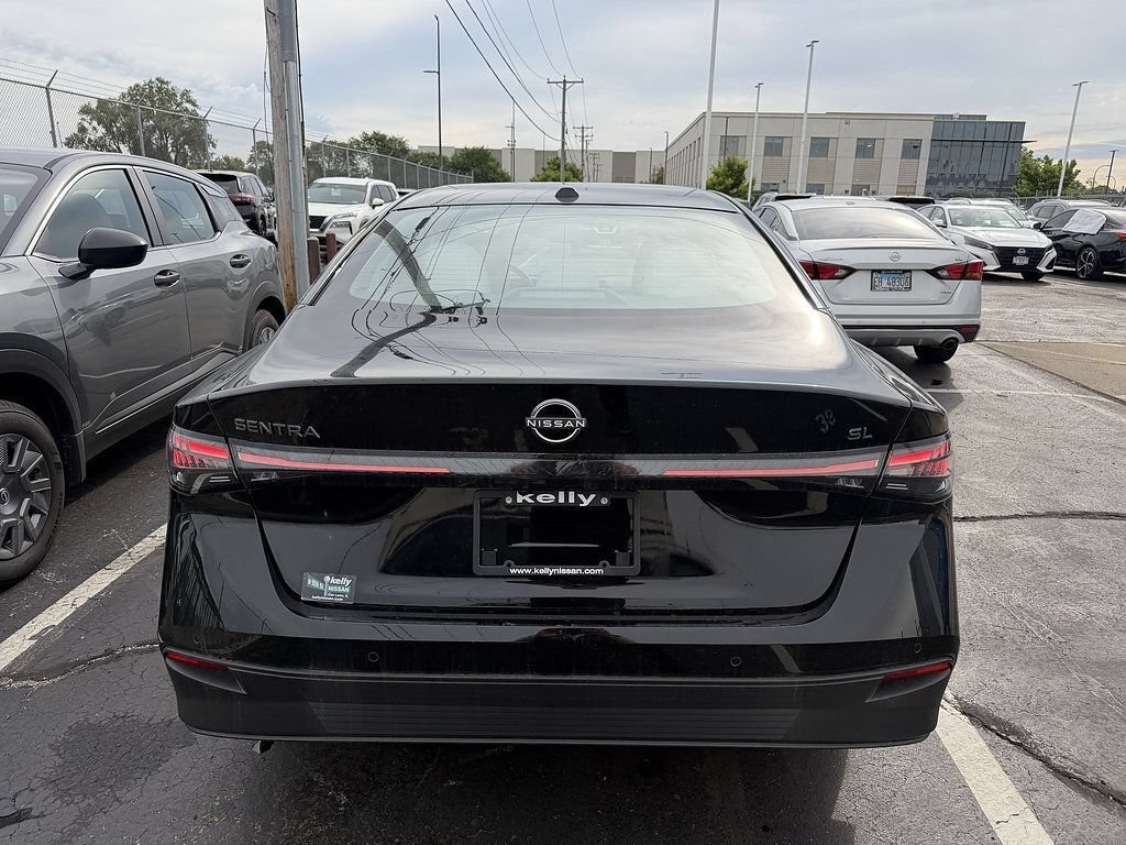Used 2026 Super Black Nissan SL image 91
